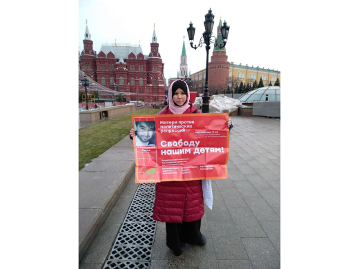 Одиночные пикеты «Матерей против политических репрессий», 7 декабря, Москва / Фото из фейсбука Александры Крыленковой